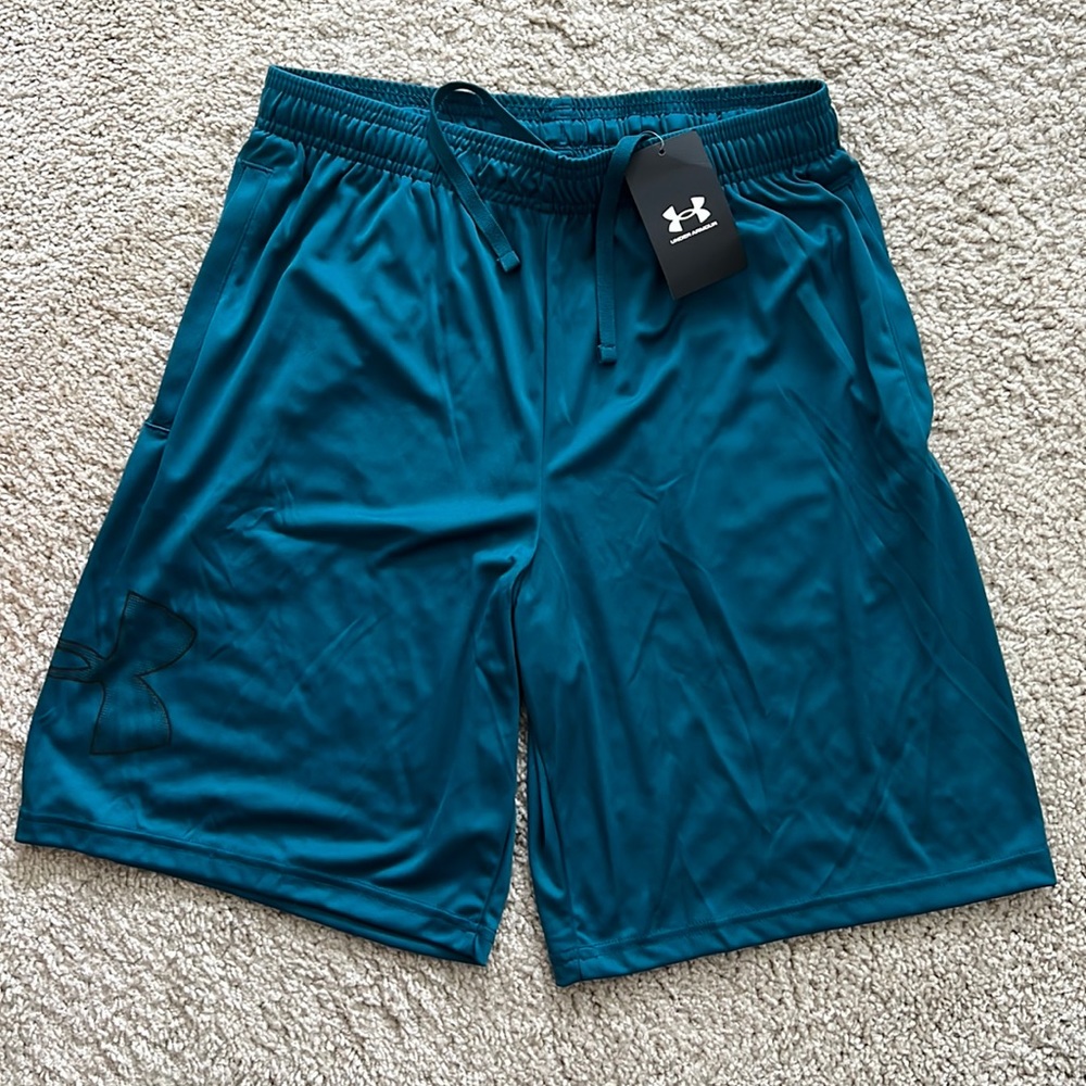 Under Armour Athletic Shorts Size Medium color teal